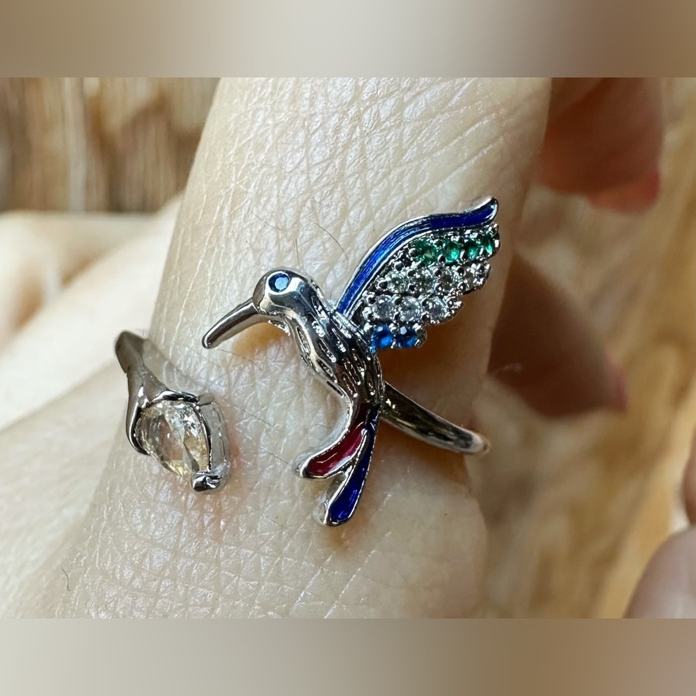 New Hummingbird Adjustable Opening Ring